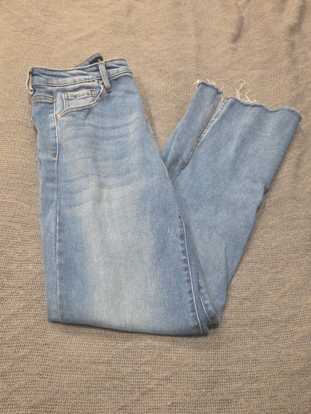 RISEN, Los Angeles || 32 Waist |High-Rise Flare Jeans w/ Split Hem